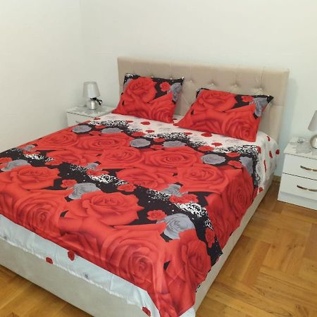 Montenegrin Beauty Star Apartment Bar Exterior photo