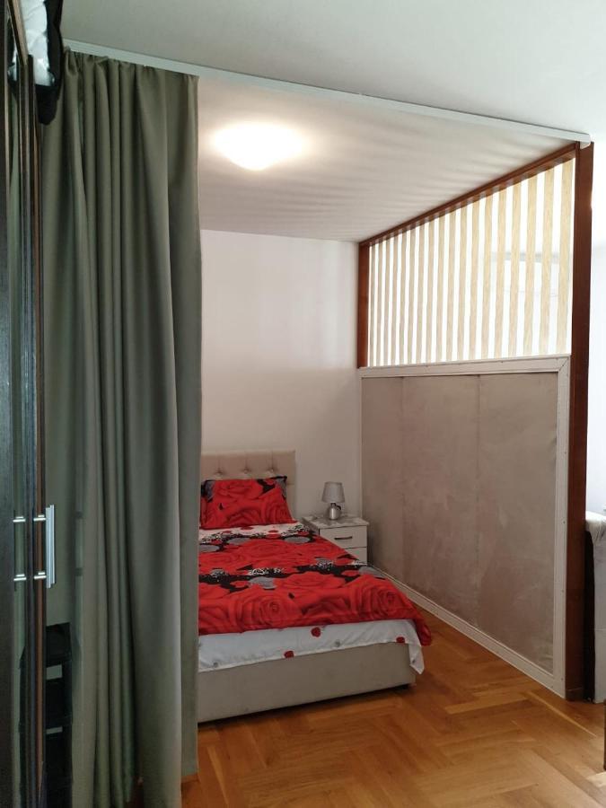 Montenegrin Beauty Star Apartment Bar Exterior photo