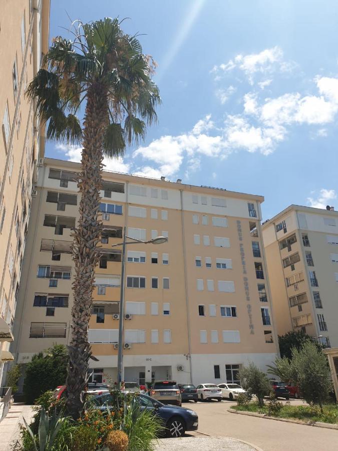 Montenegrin Beauty Star Apartment Bar Exterior photo